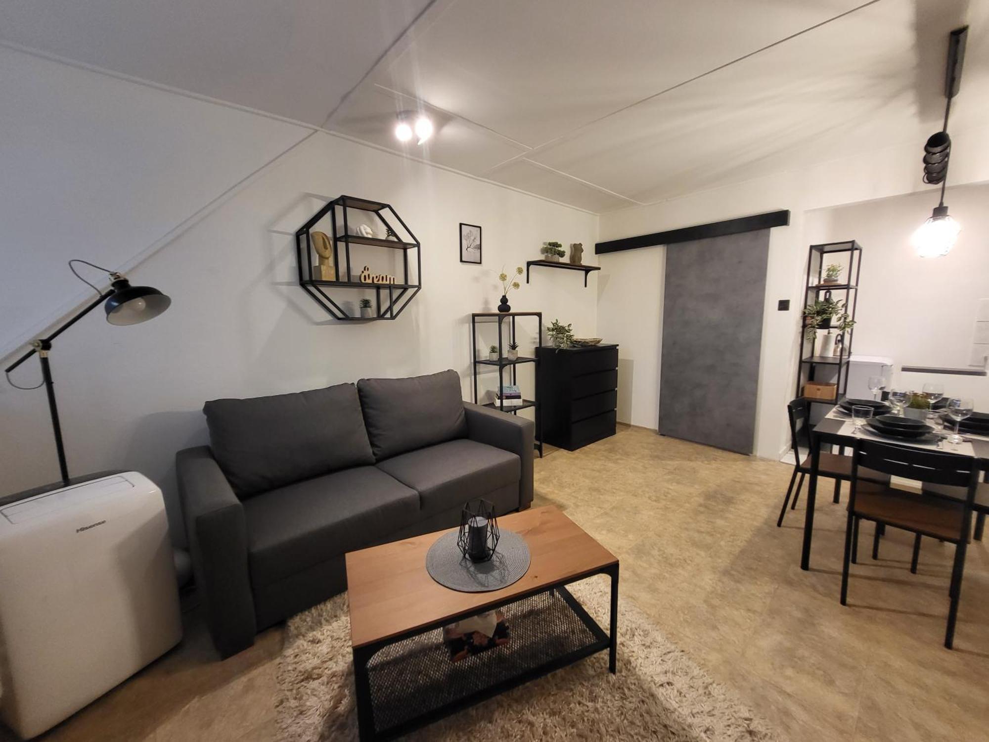 Bohemi Apartman โมชนมายารูวาร์ ภายนอก รูปภาพ